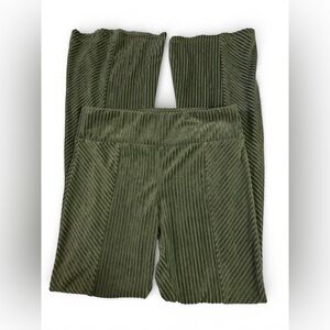 Green Ribbed Women's Flare Leg Pants Size Medium